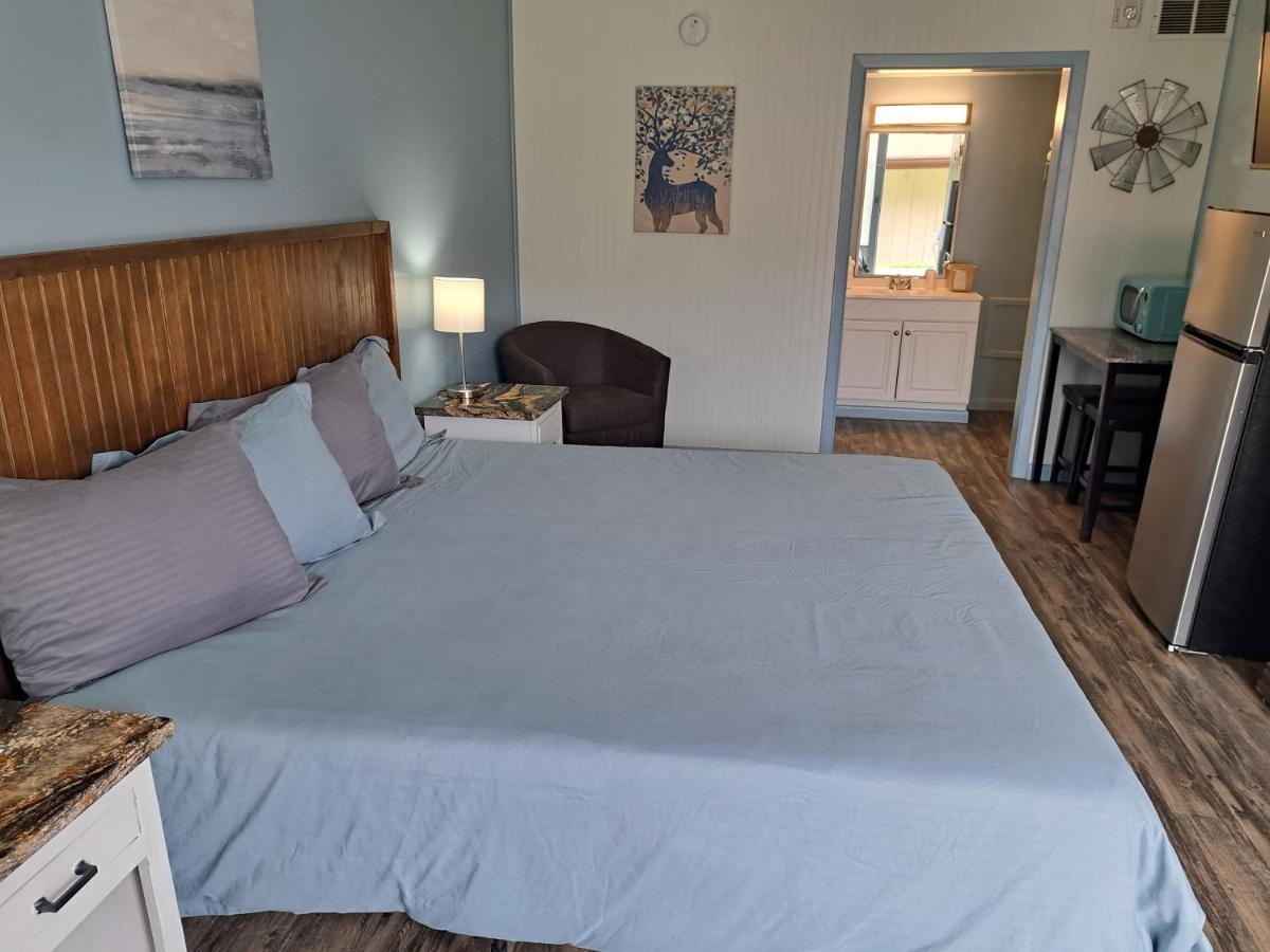 Blue Sky Inn- Complimentary Happy Hour Th-Sun, Veteran Owned, Full Breakfast, Best Green Space, 1 Mile From Blue Ridge, Fire Pit Kültér fotó