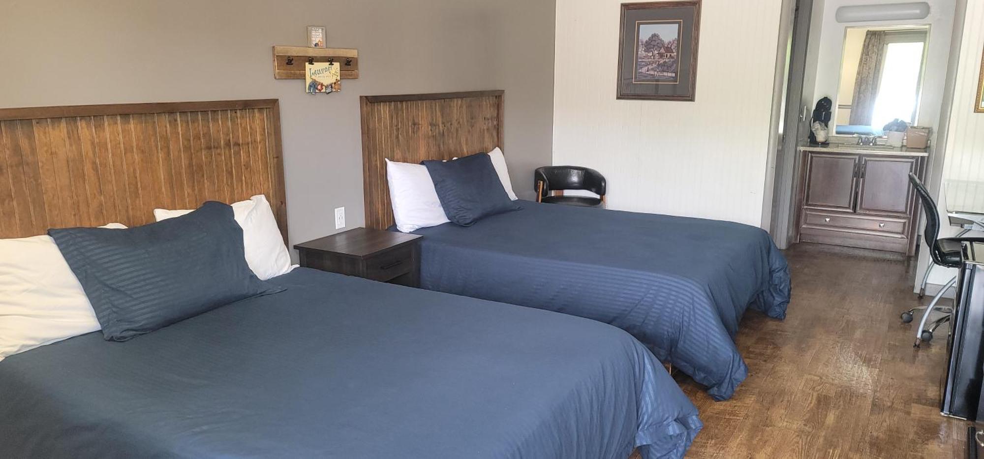 Blue Sky Inn- Complimentary Happy Hour Th-Sun, Veteran Owned, Full Breakfast, Best Green Space, 1 Mile From Blue Ridge, Fire Pit Kültér fotó
