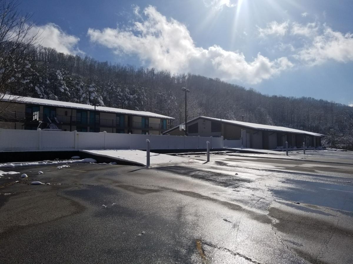 Blue Sky Inn- Complimentary Happy Hour Th-Sun, Veteran Owned, Full Breakfast, Best Green Space, 1 Mile From Blue Ridge, Fire Pit Kültér fotó